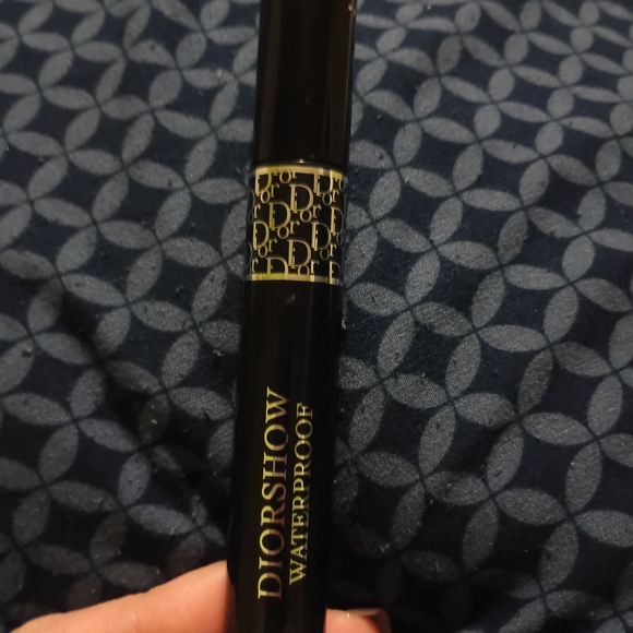 Dior Black and Gold Waterproof Mascara. FULL SIZE BRAND NEW - Picture 1 of 2